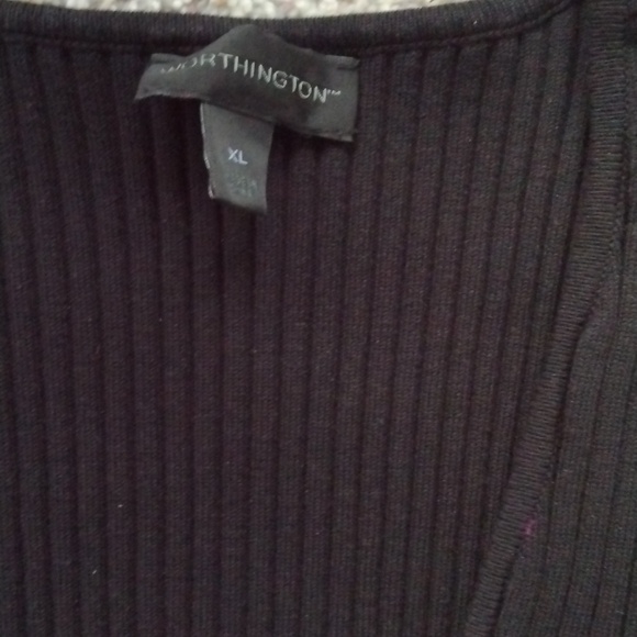 Bundle Of 3 Sexy & Tight Tops, XL - Picture 4 of 4